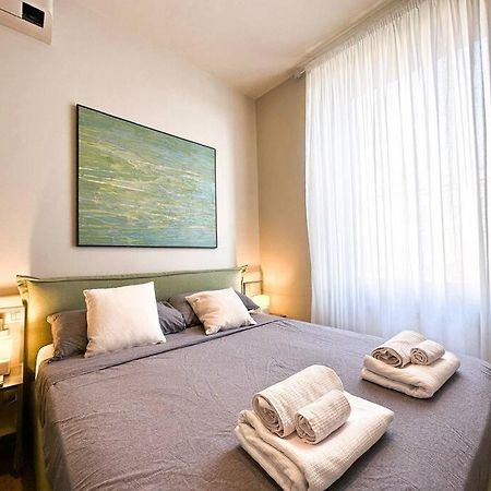 Apartamento Overlooking The Porto Antico Of Génova Exterior foto